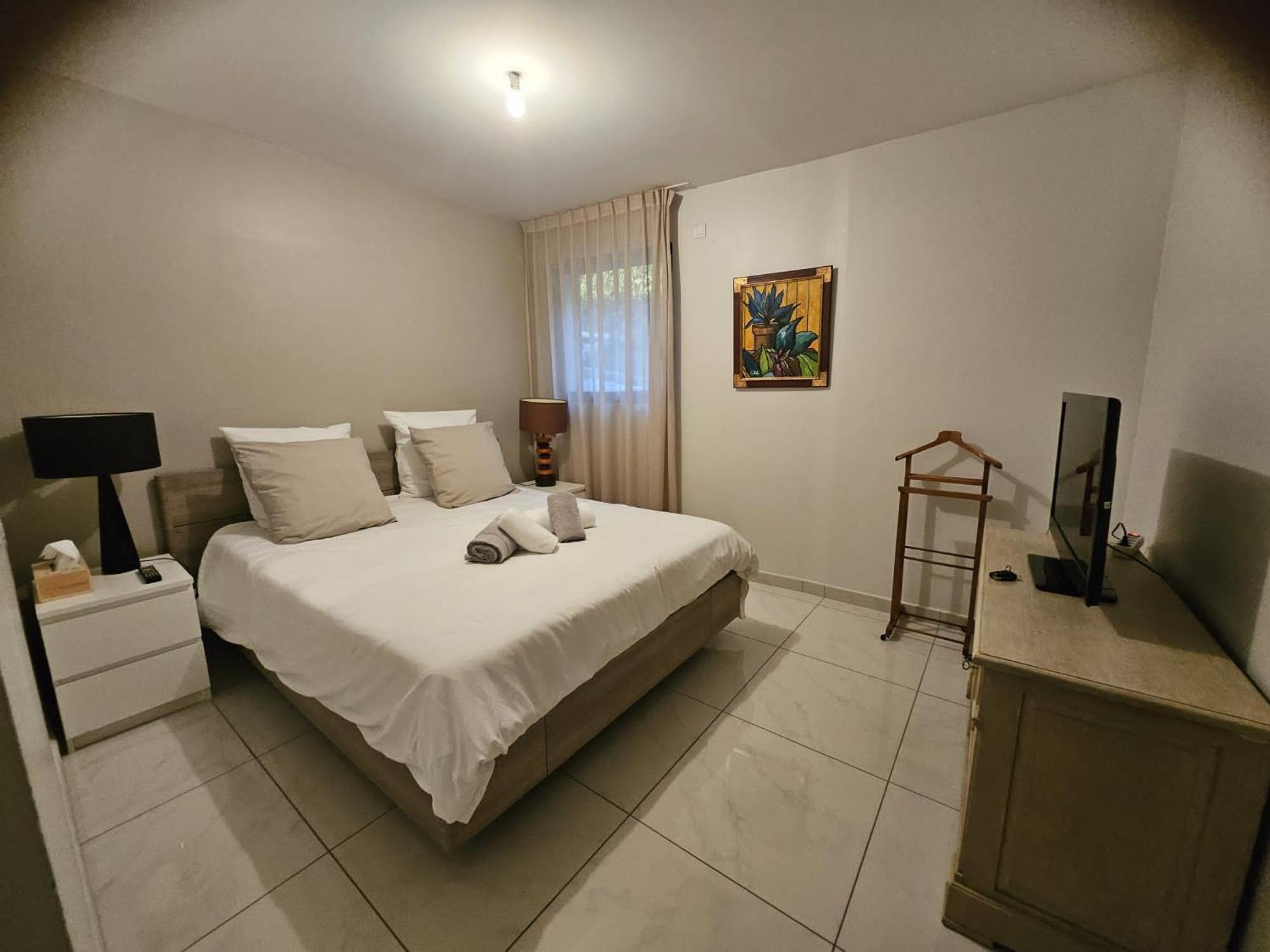 Petit Paradis A T4 Piscine Clim Parking Fibre Coffre-fort Apartment *