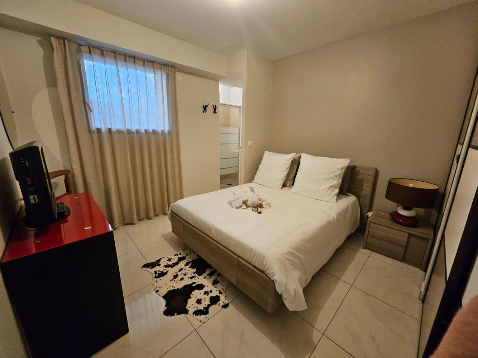 Petit Paradis A T4 Piscine Clim Parking Fibre Coffre-fort Apartment *